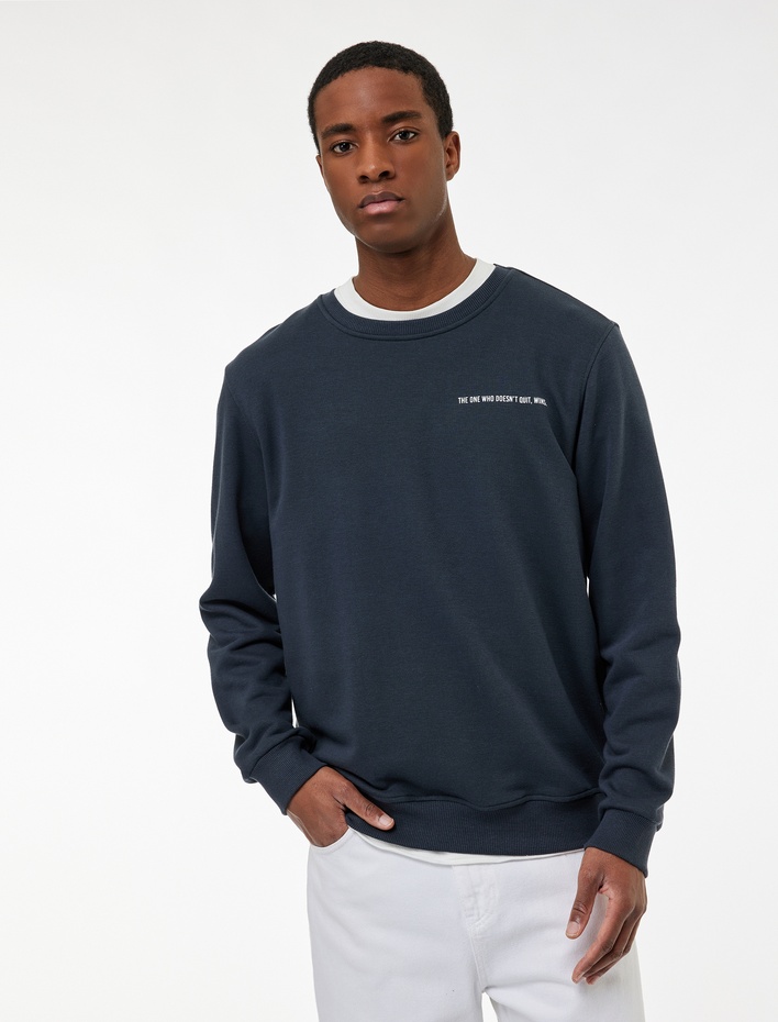  Regular Fit Uzun Kollu Basic Bisiklet Yaka Baskılı Sweatshirt