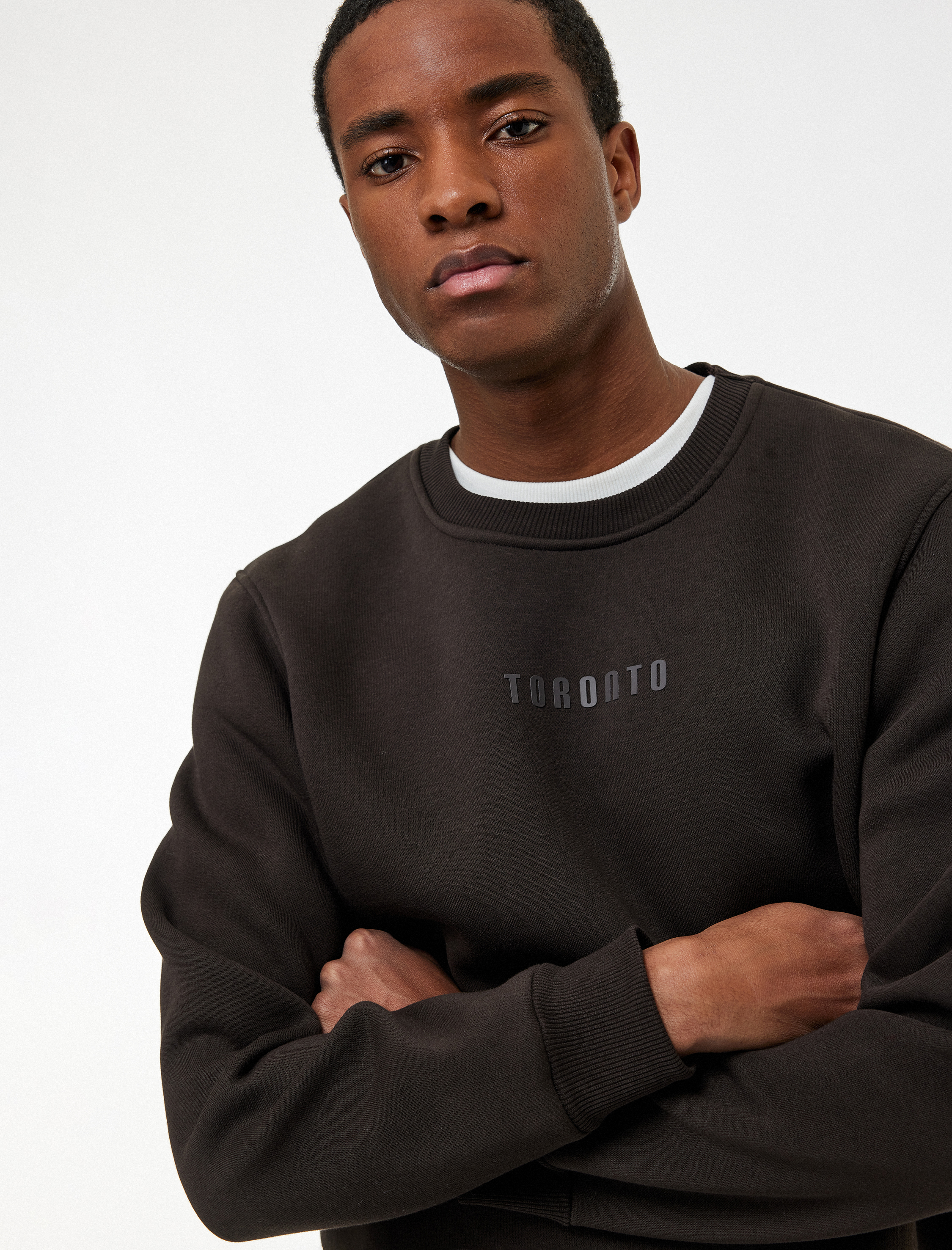   Uzun Kollu Bisiklet Yaka Şardonlu Baskılı Sweatshirt