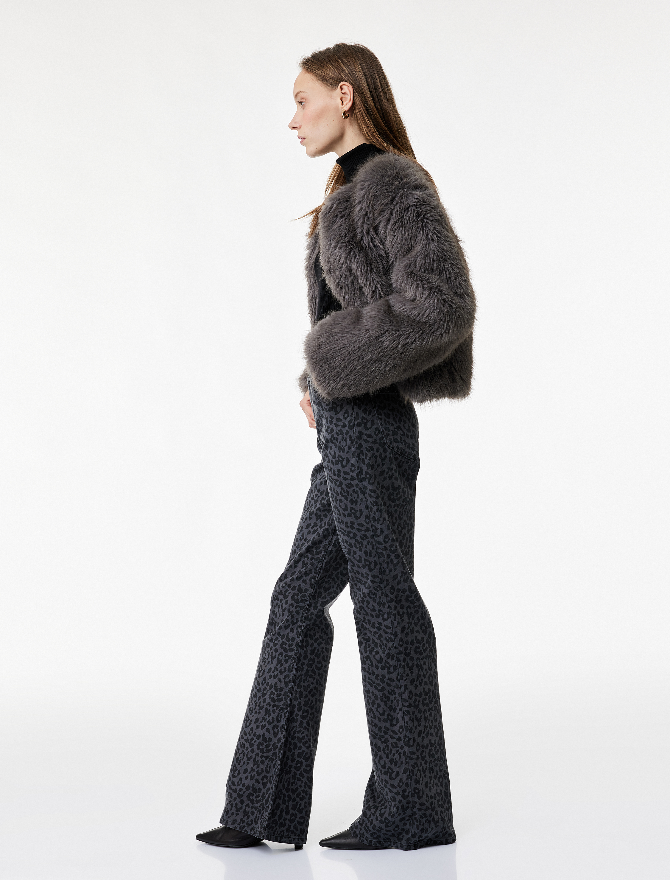   Koton X Sibil Çetinkaya - Leopar Desenli Metal Aksesuarlı İspanyol Paça Jean Pantolon - Flare Jeans