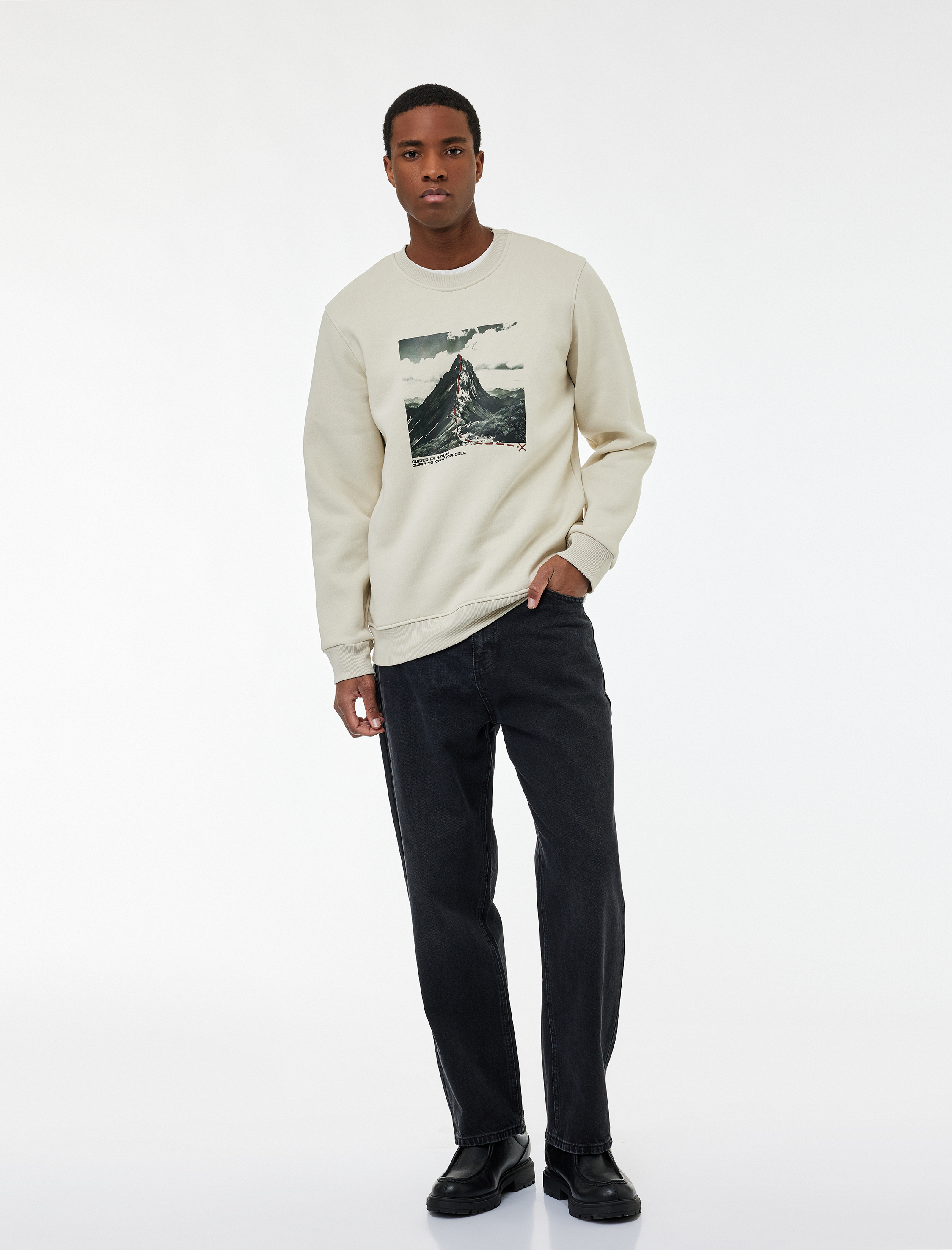   Uzun Kollu Şardonlu Bisiklet Yaka Baskılı Sweatshirt