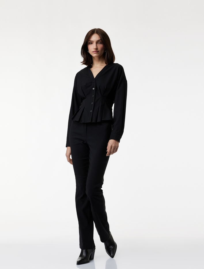  Viskon Karışımlı Uzun Kollu V Yaka Düğmeli Gömlek