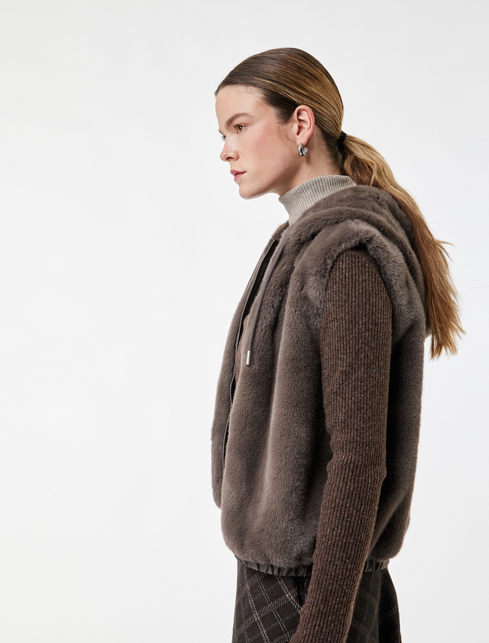  Kolsuz Kapüşonlu Fermuarlı Peluş Yelek