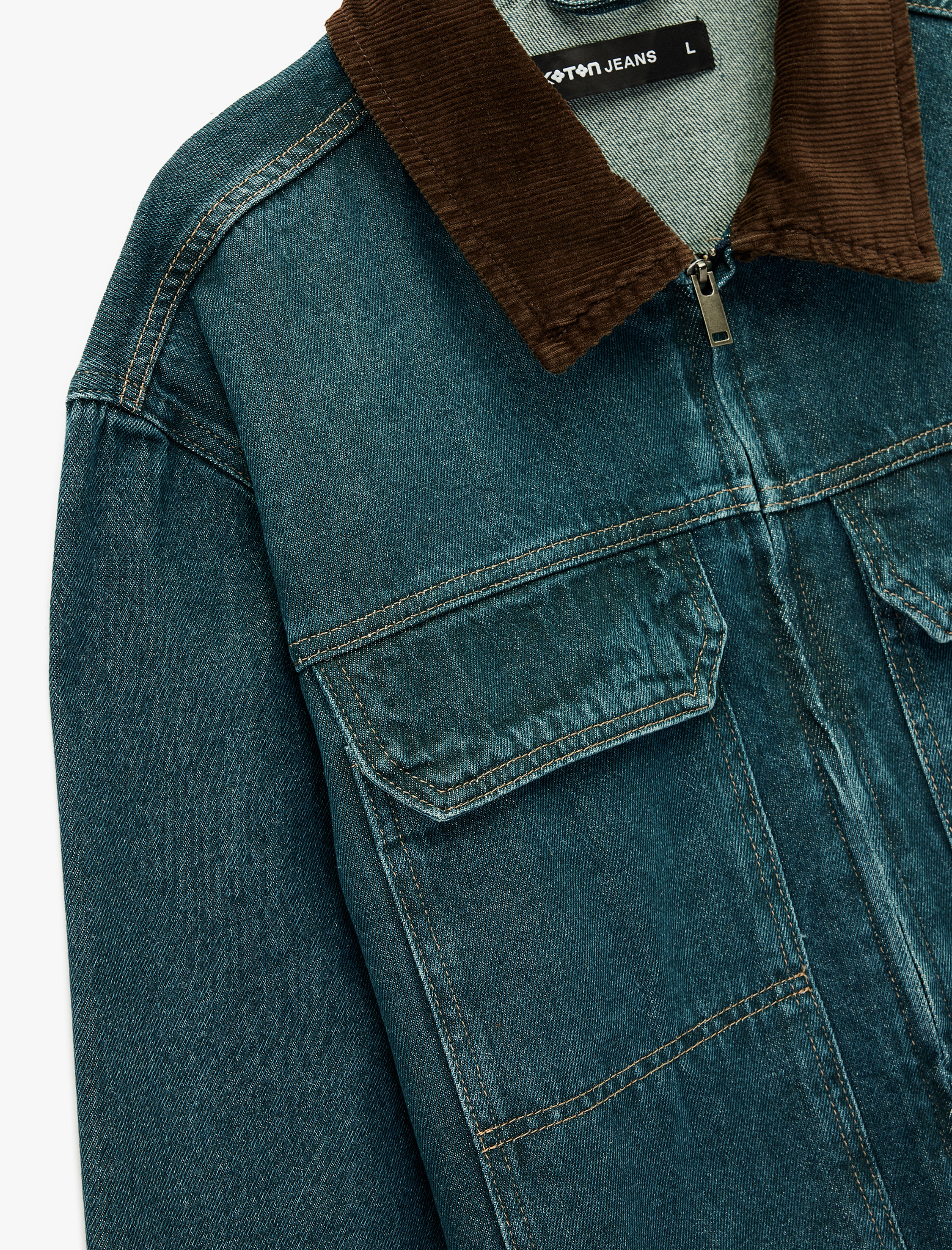   Regular Fit Uzun Kollu Kapaklı Cepli Renk Kontrastlı Yaka Jean Ceket