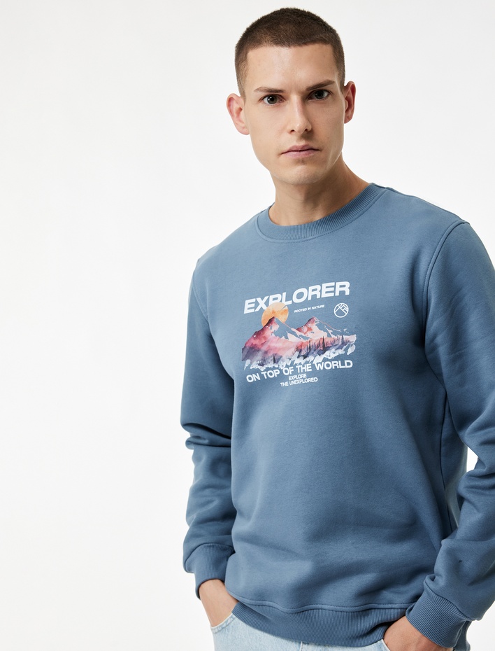  Uzun Kollu Regular Fit Şardonlu Bisiklet Yaka Baskılı Sweatshirt