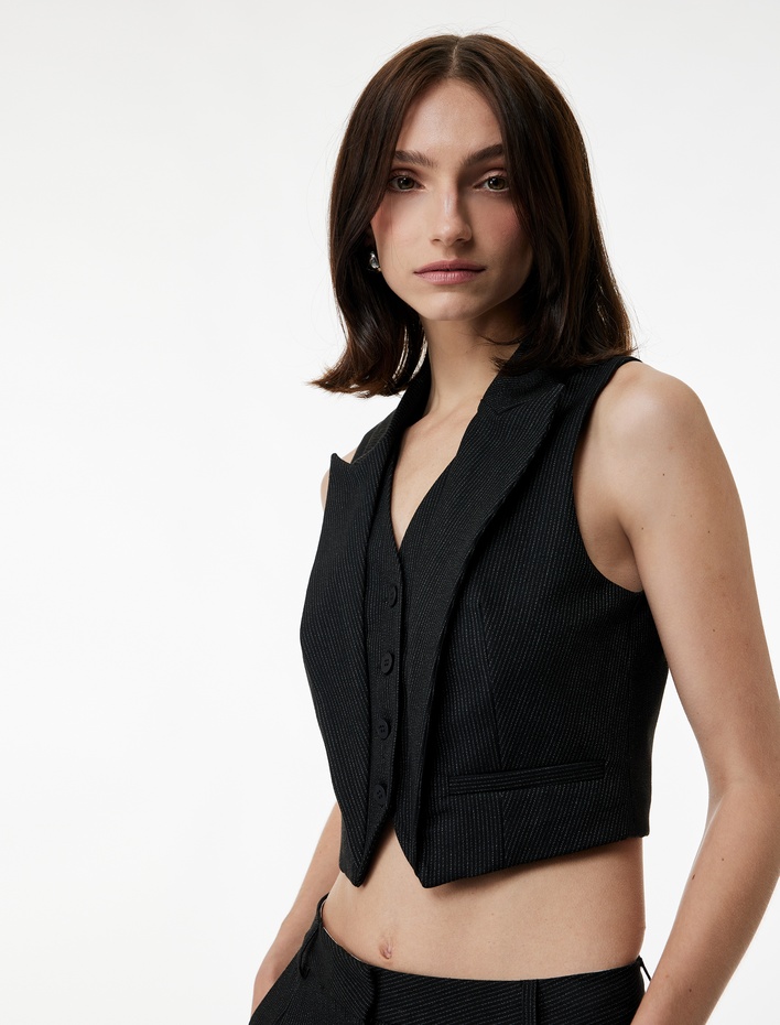  Cep Detaylı V Yaka Düğmeli Kolsuz Yelek