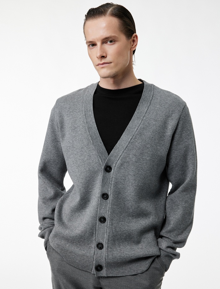  Uzun Kollu Viskon Karışımlı Düğmeli V Yaka Triko Hırka