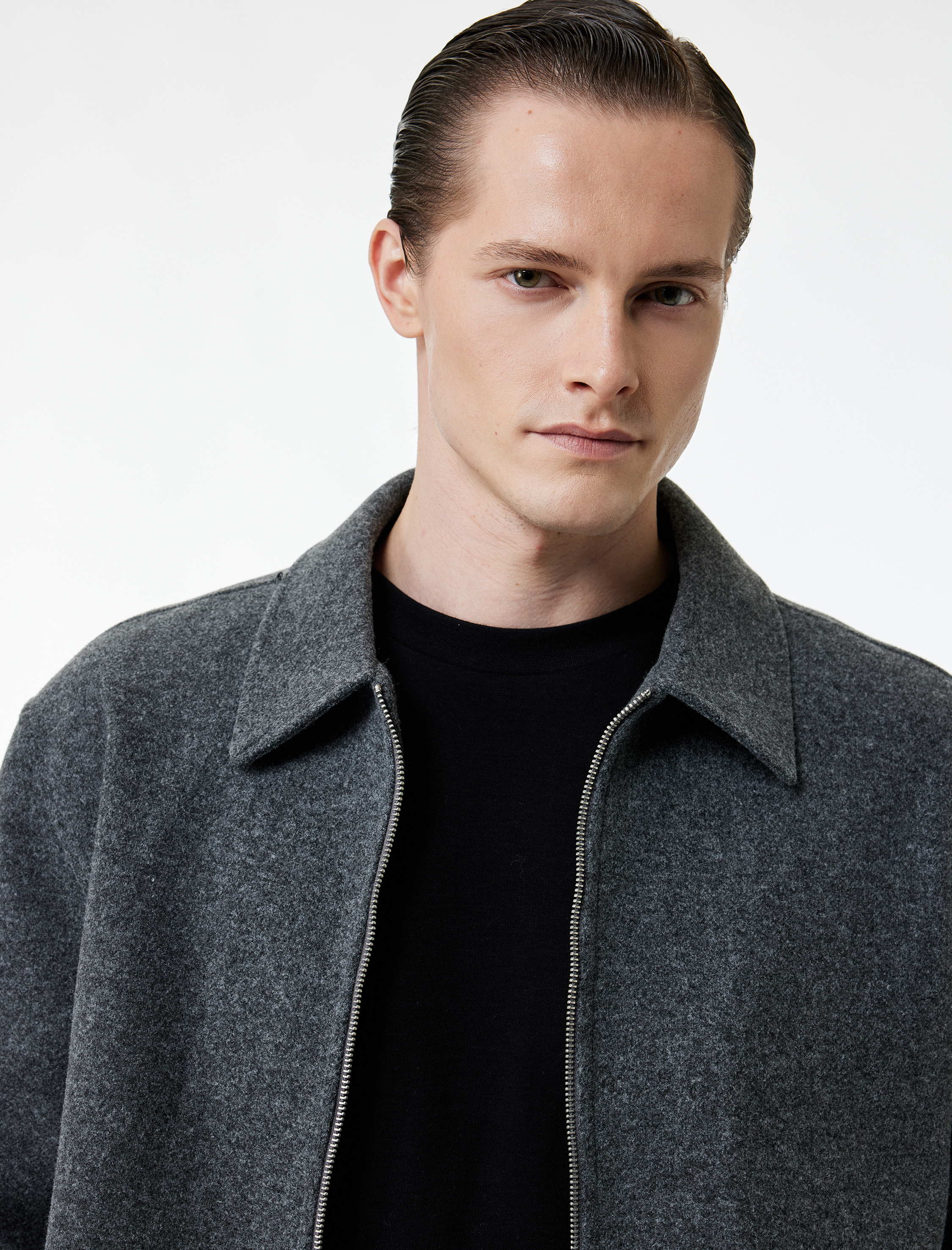   Uzun Kollu Cepli Fermuarlı Gömlek Yaka Kaşe Bomber Ceket