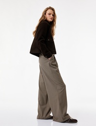 Cepli Pile Detaylı Kemerli Geniş Paça Ekose Pantolon