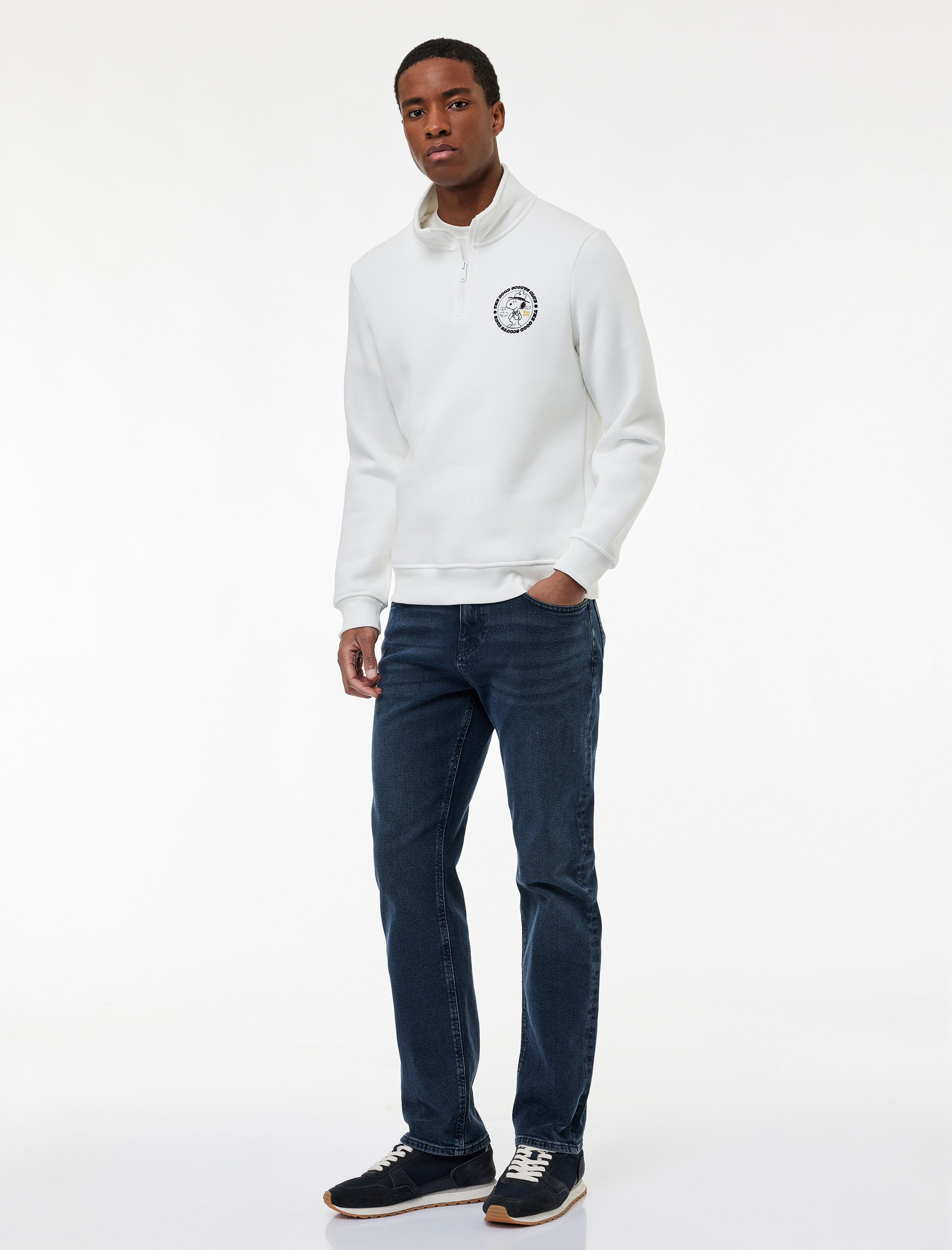 Uzun Kollu Şardonlu Yarım Fermuarlı Lisanslı Snoopy Baskılı Sweatshirt