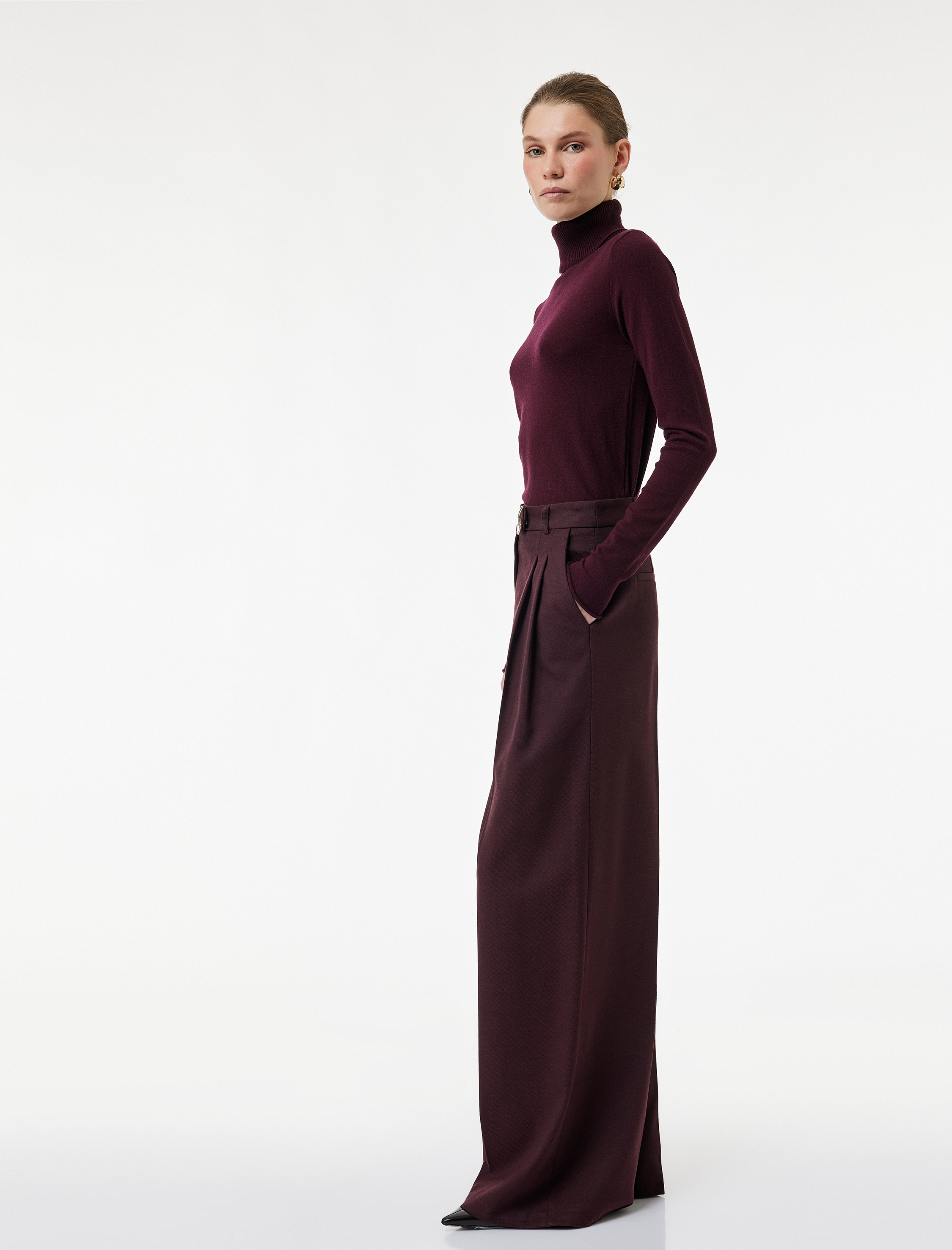   Koton X Melis Ağazat - Cepli Pile Detaylı Metal Aksesuarlı Palazzo Pantolon