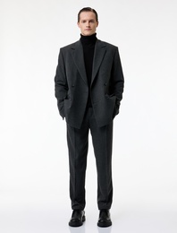 Uzun Kollu Kapaklı Cepli Viskon Karışımlı Düğmeli Mono Yaka Blazer Ceket