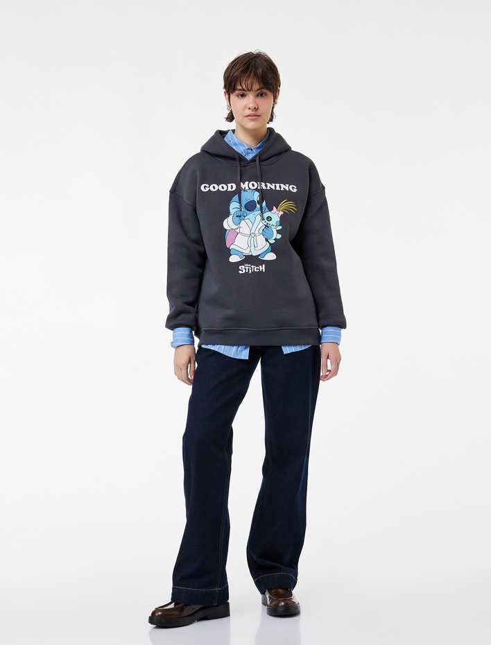  Şardonlu Stitch Lisanslı Kapüşonlu Uzun Kollu Baskılı Oversize Sweatshirt