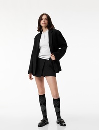 Çizgili Kemer Detaylı Asimetrik Kesim Mini Şort Etek