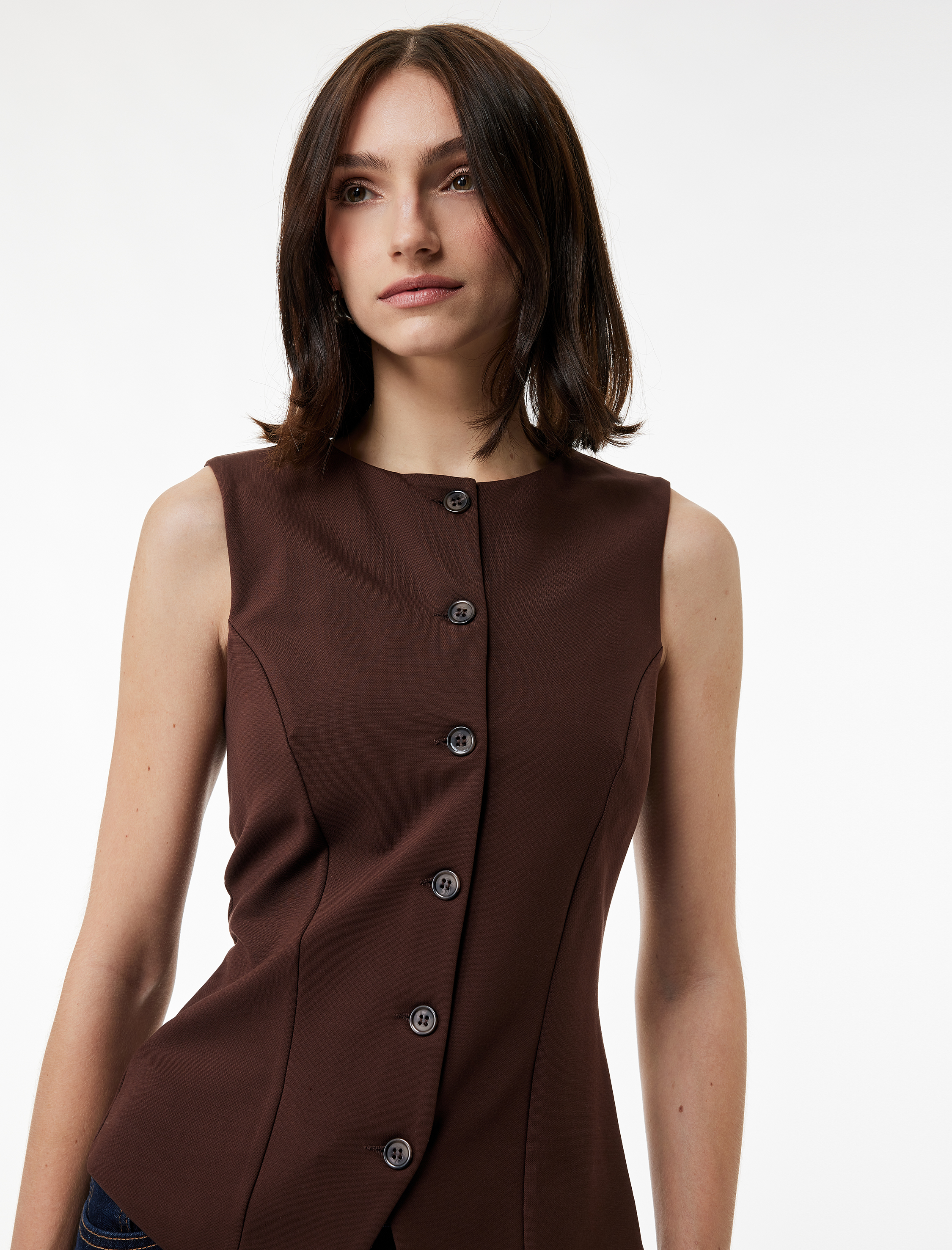   V Yaka Düğmeli Slim Fit Yelek