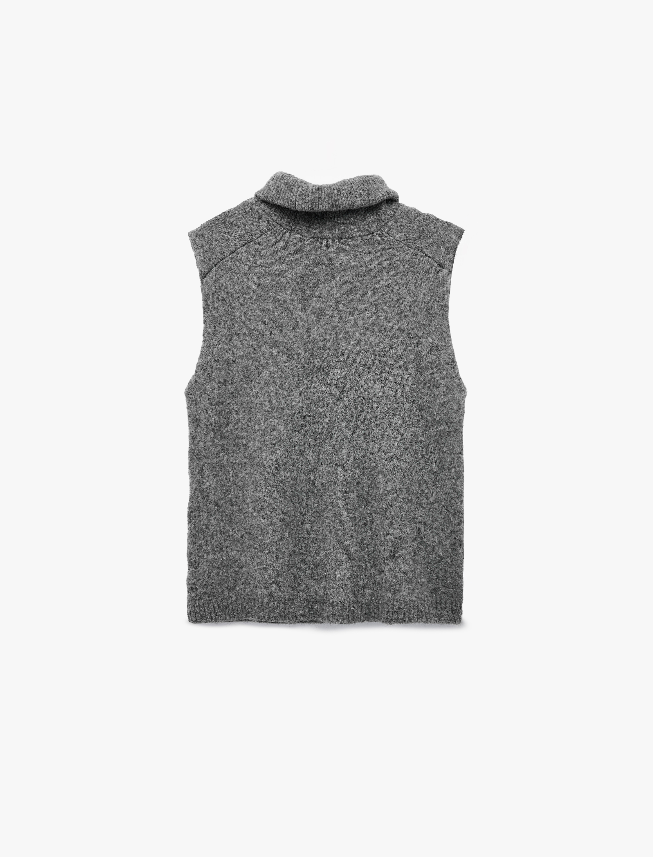   Koton X Sibil Çetinkaya - Aksesuar Detaylı Balıkçı Yaka Oversize Süveter