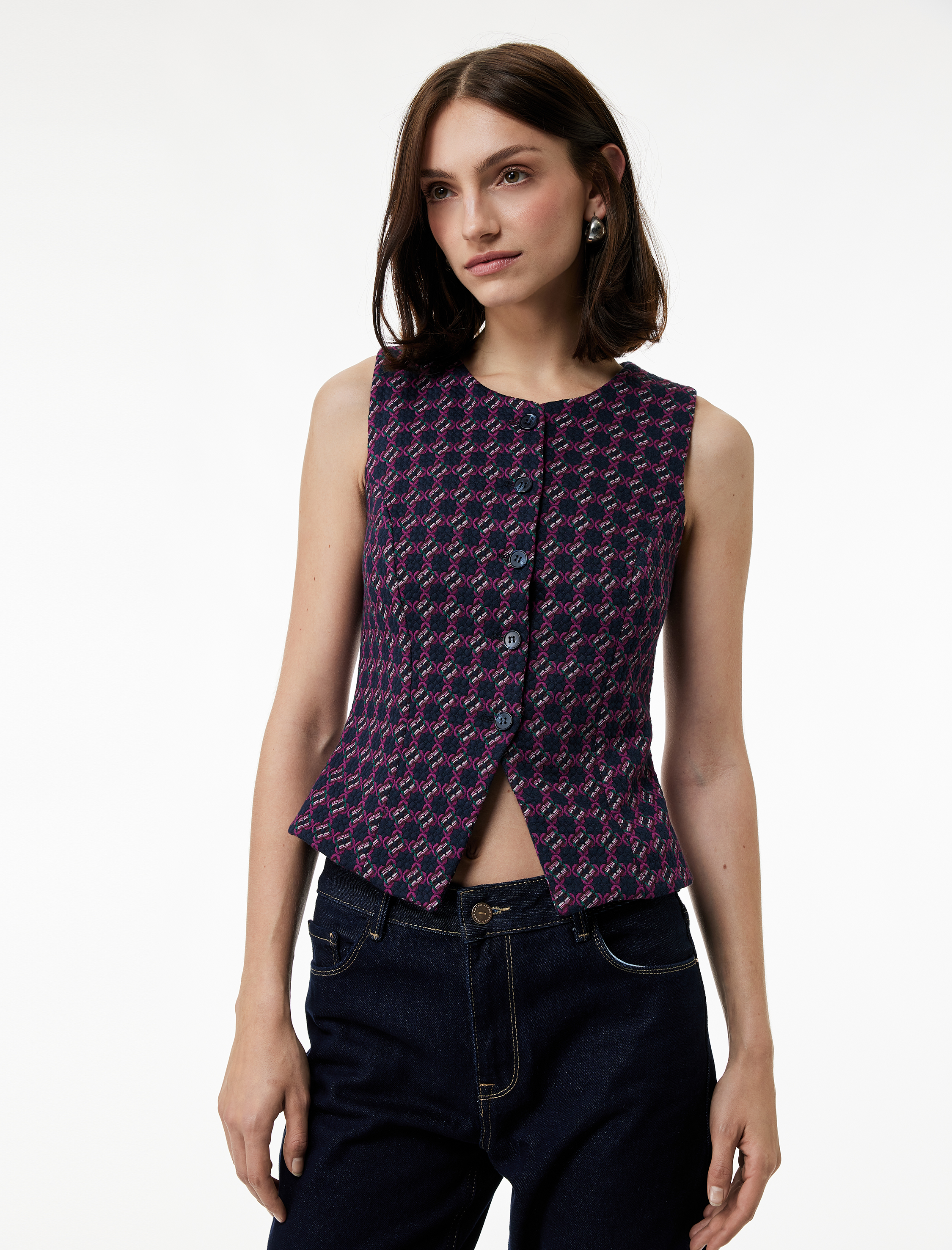   Slim Fit Bisiklet Yaka Düğmeli Desenli Yelek
