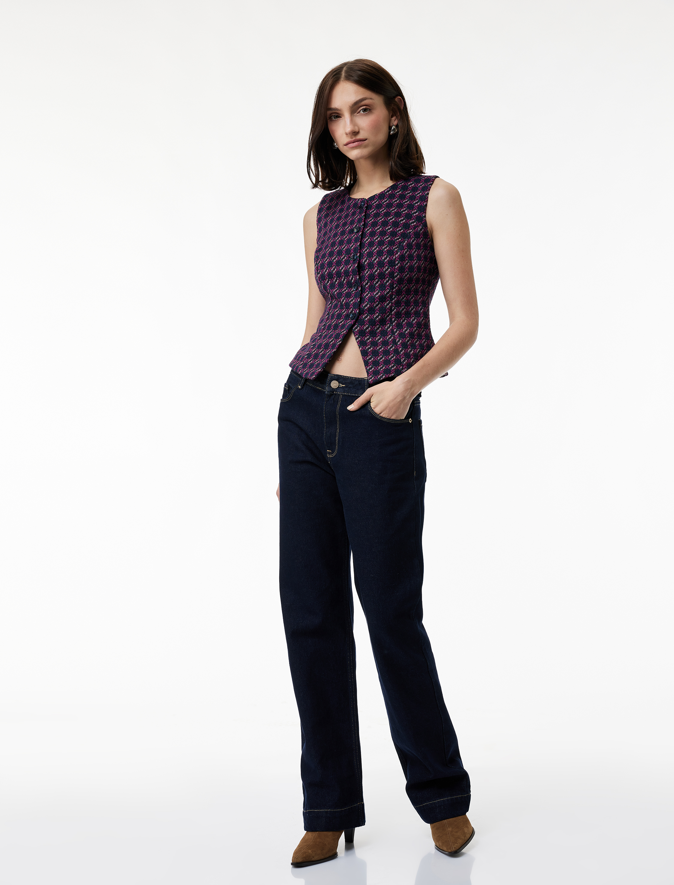 Mor Kadın Slim Fit Bisiklet Yaka Düğmeli Desenli Yelek 6WAK30124EK