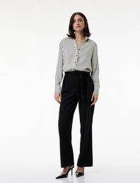 Bağlamalı Saten Fiyonk Detaylı Geniş Paça Kumaş Pantolon