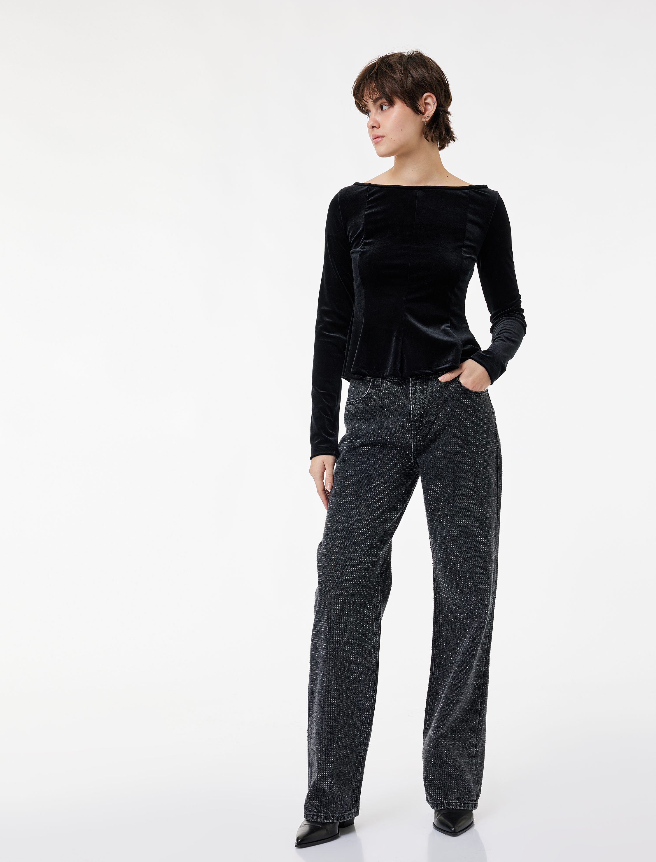   Düğmeli Cepli Pamuklu Normal Bel Düz Paça Taşlı Jean Pantolon - Straight Fit Jean