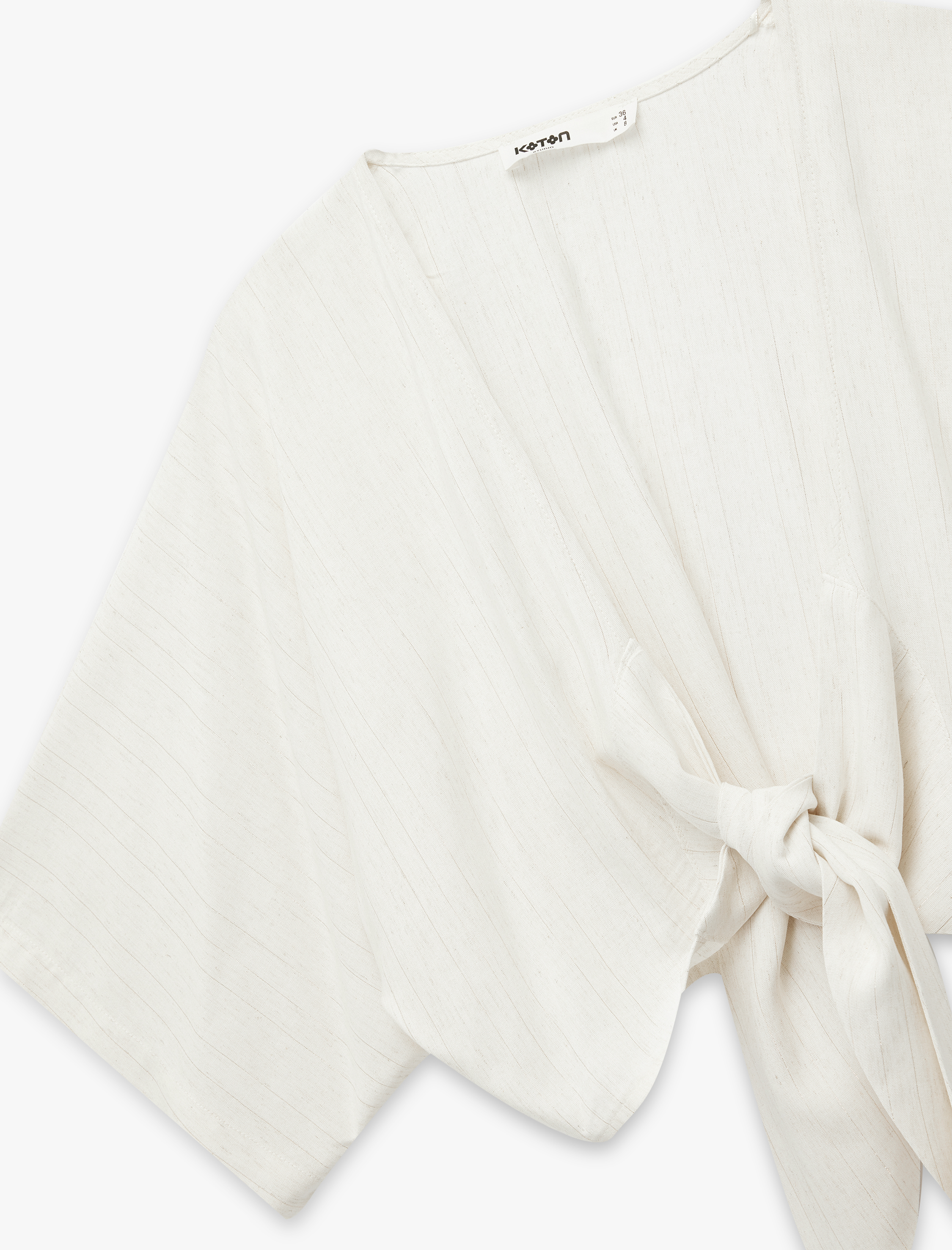   Bağlama Detaylı Yarım Kol V Yaka Keten Karışımlı Bluz