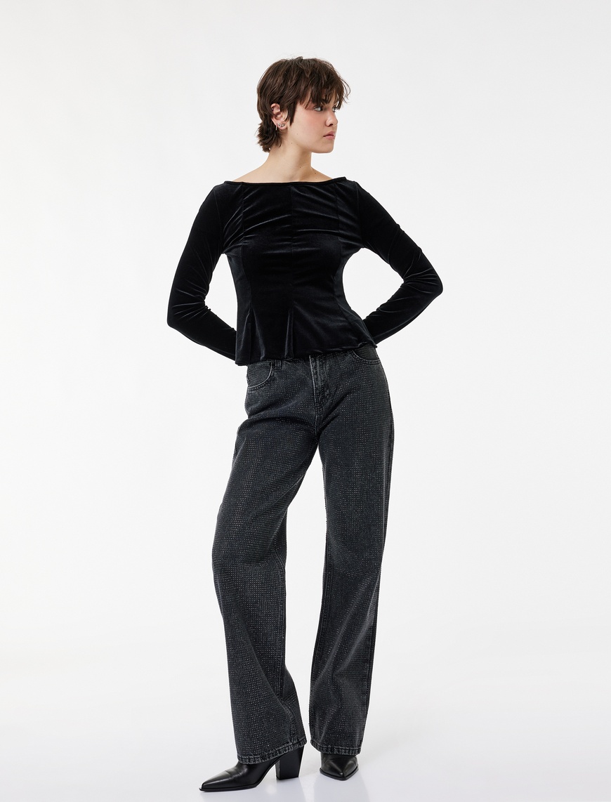 Siyah Slim Fit Kayık Yaka Uzun Kollu Kadife Peplum Tişört
