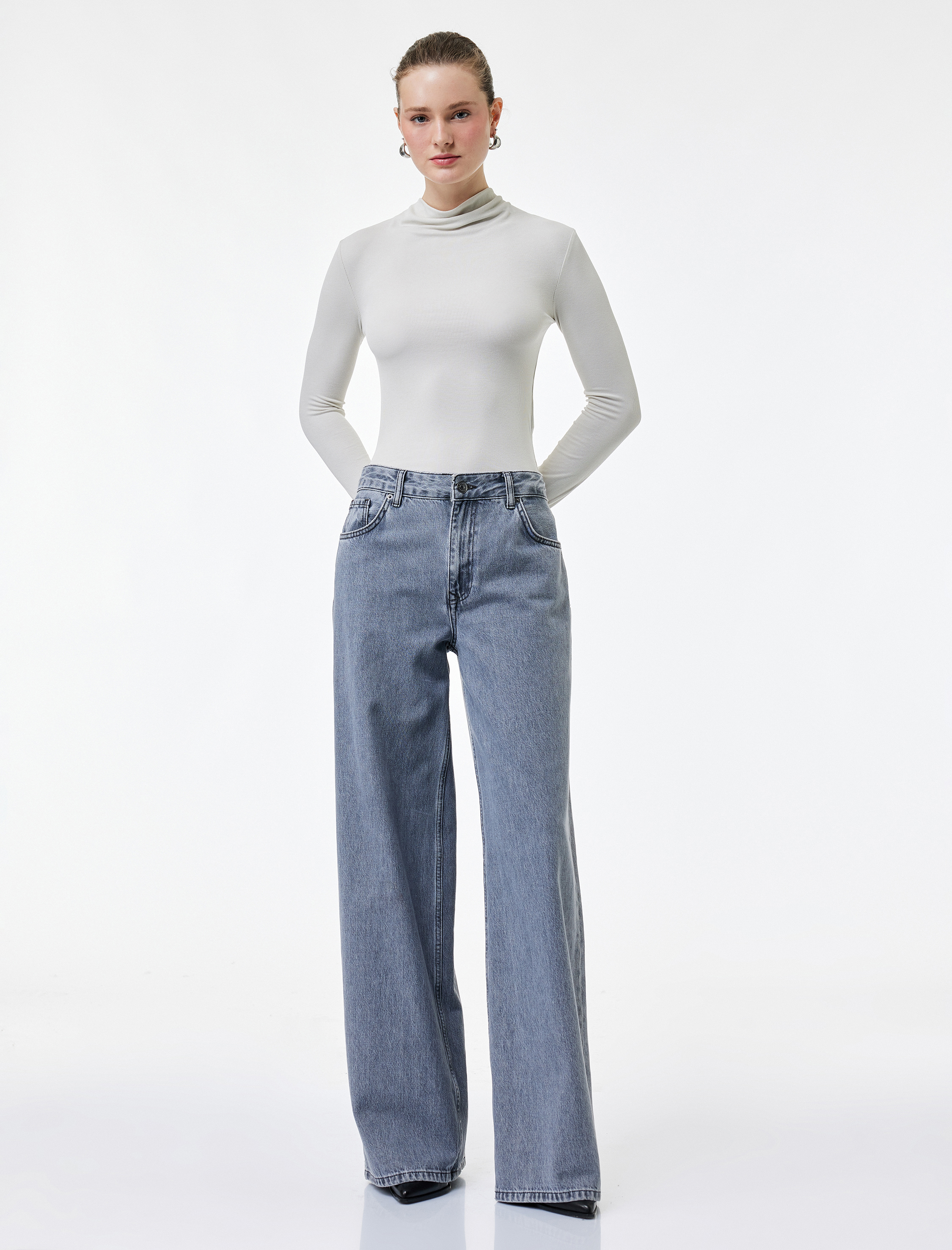   Slim Fit Modal Kumaş Uzun Kollu Dökümlü Dik Yaka Bluz