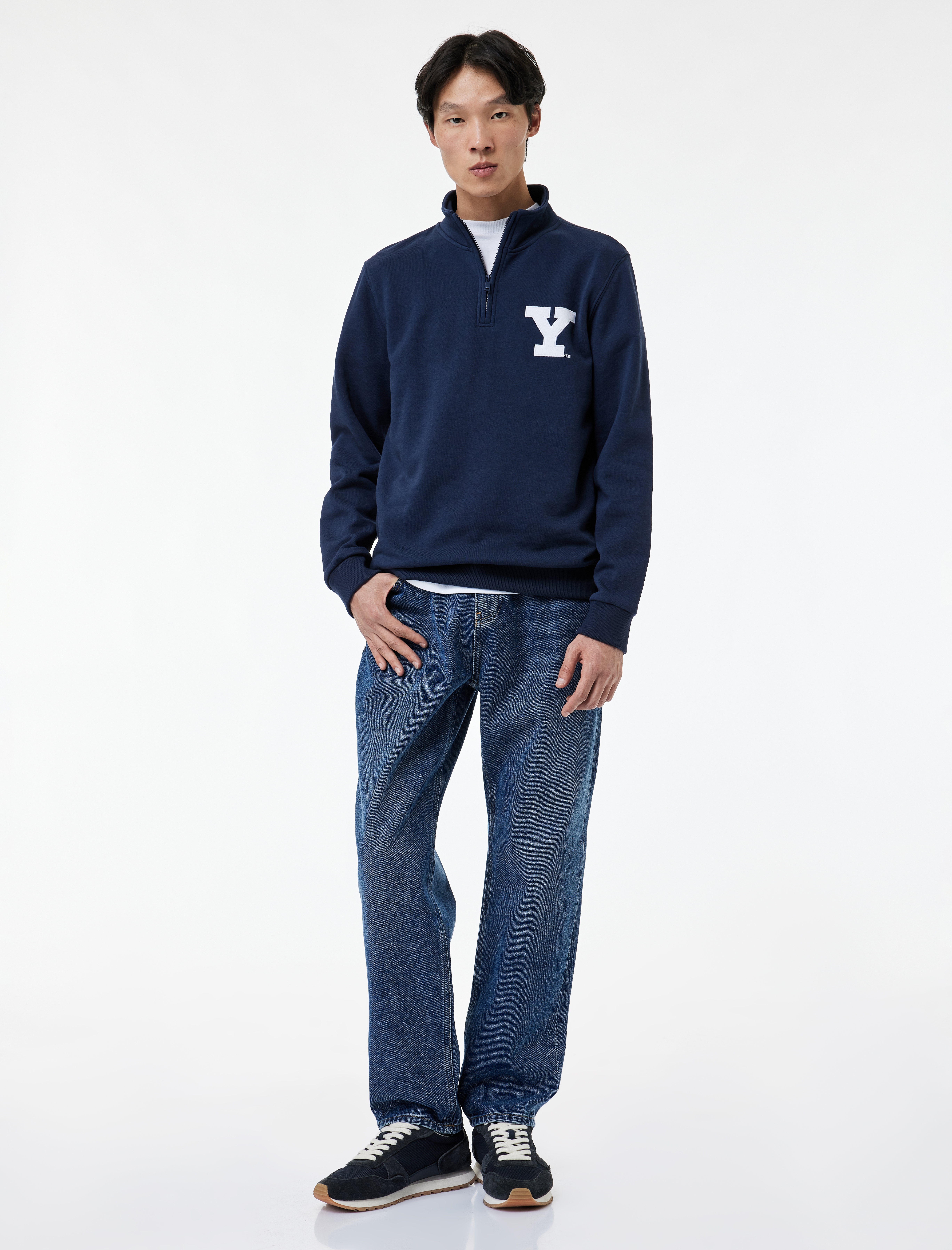 Uzun Kollu Yarım Fermuarlı Lisanslı Yale Baskılı Şardonlu Sweatshirt