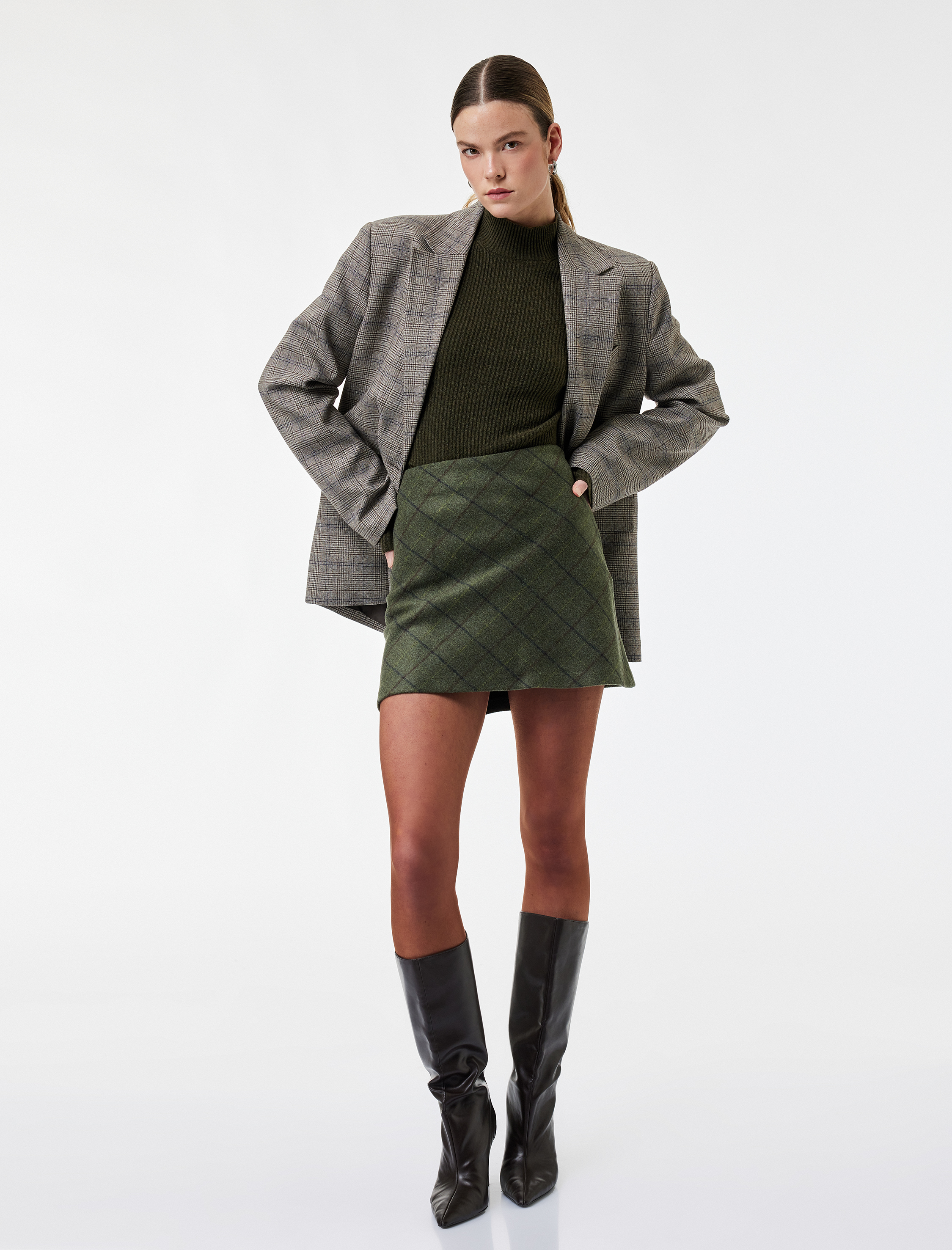   A Kesim Kareli Kışlık Mini Etek