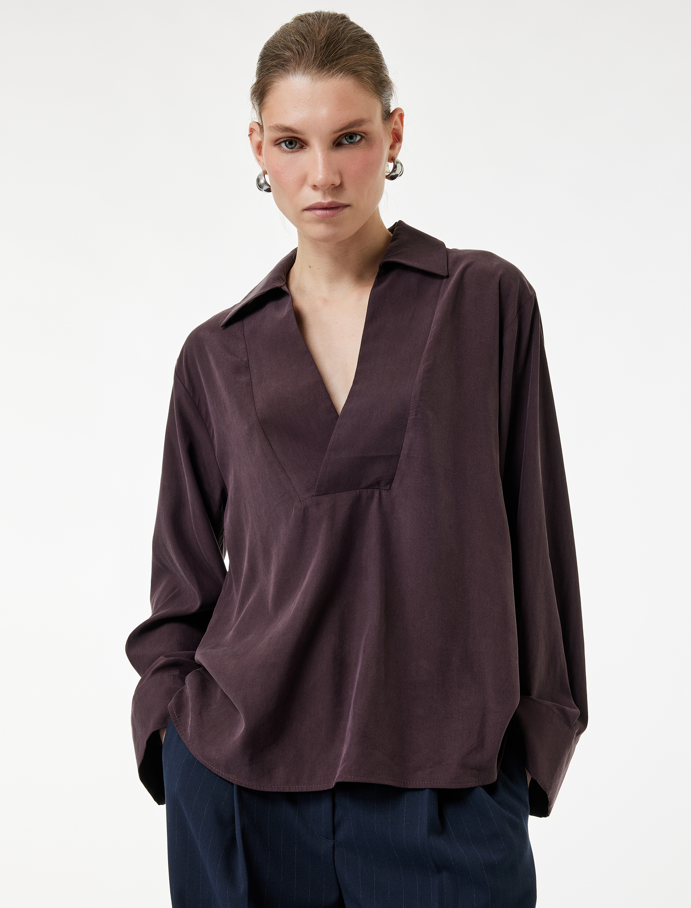   Uzun Kollu V Gömlek Yaka Bluz