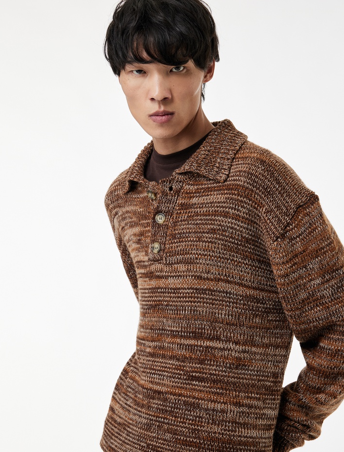  Uzun Kollu Polo Yaka Düğme Detaylı Triko Kazak