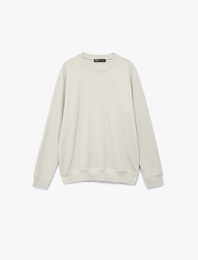 Regular Fit Uzun Kollu Bisiklet Yaka Basic Sweatshirt