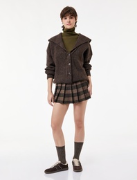 Uzun Kollu Düğmeli Devrik Yaka Triko Hırka