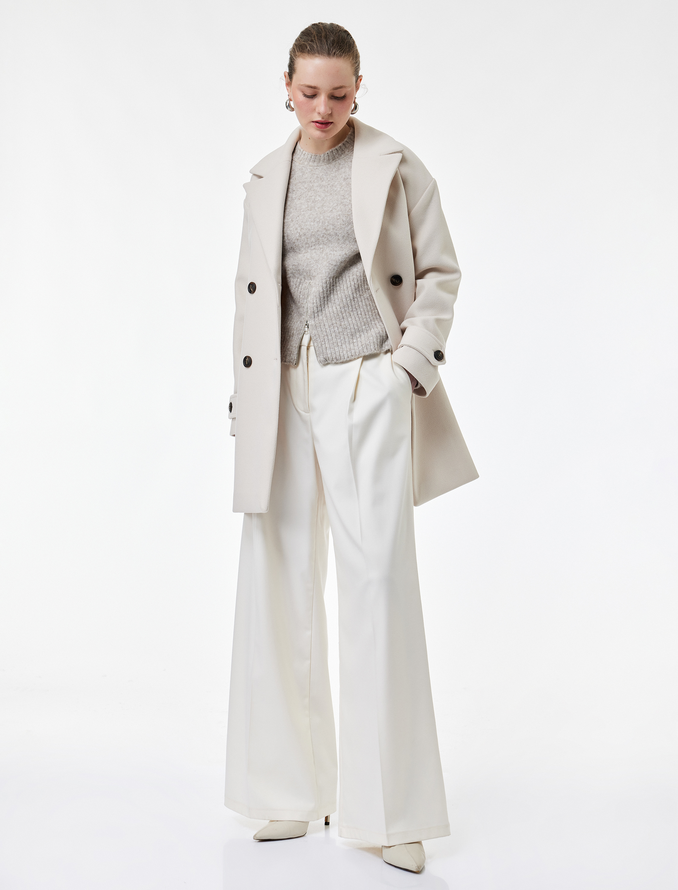   Uzun Kollu Cepli Düğmeli Kemerli Kruvaze Kaşe Kaban