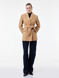 Kısa Kaban Kaşe Kemerli Cepli Kruvaze Uzun Kollu