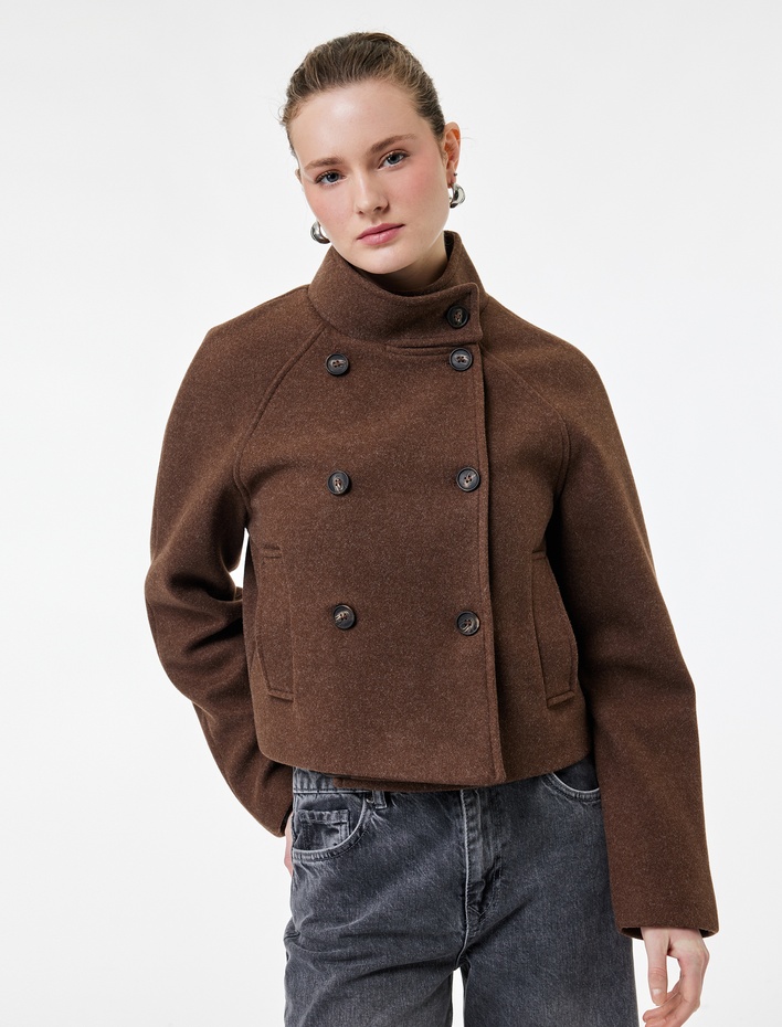  Uzun Kollu Cepli Dik Yaka Düğmeli Kruvaze Kısa Kaşe Mont