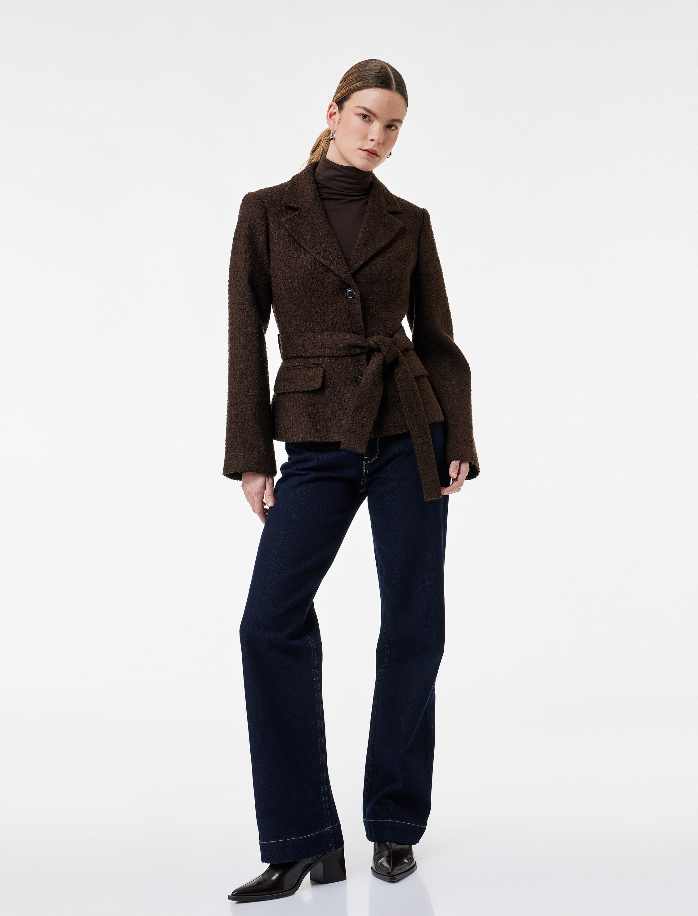   Uzun Kollu Kemer Detaylı Tüvit Blazer Ceket