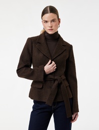 Uzun Kollu Kemer Detaylı Tüvit Blazer Ceket