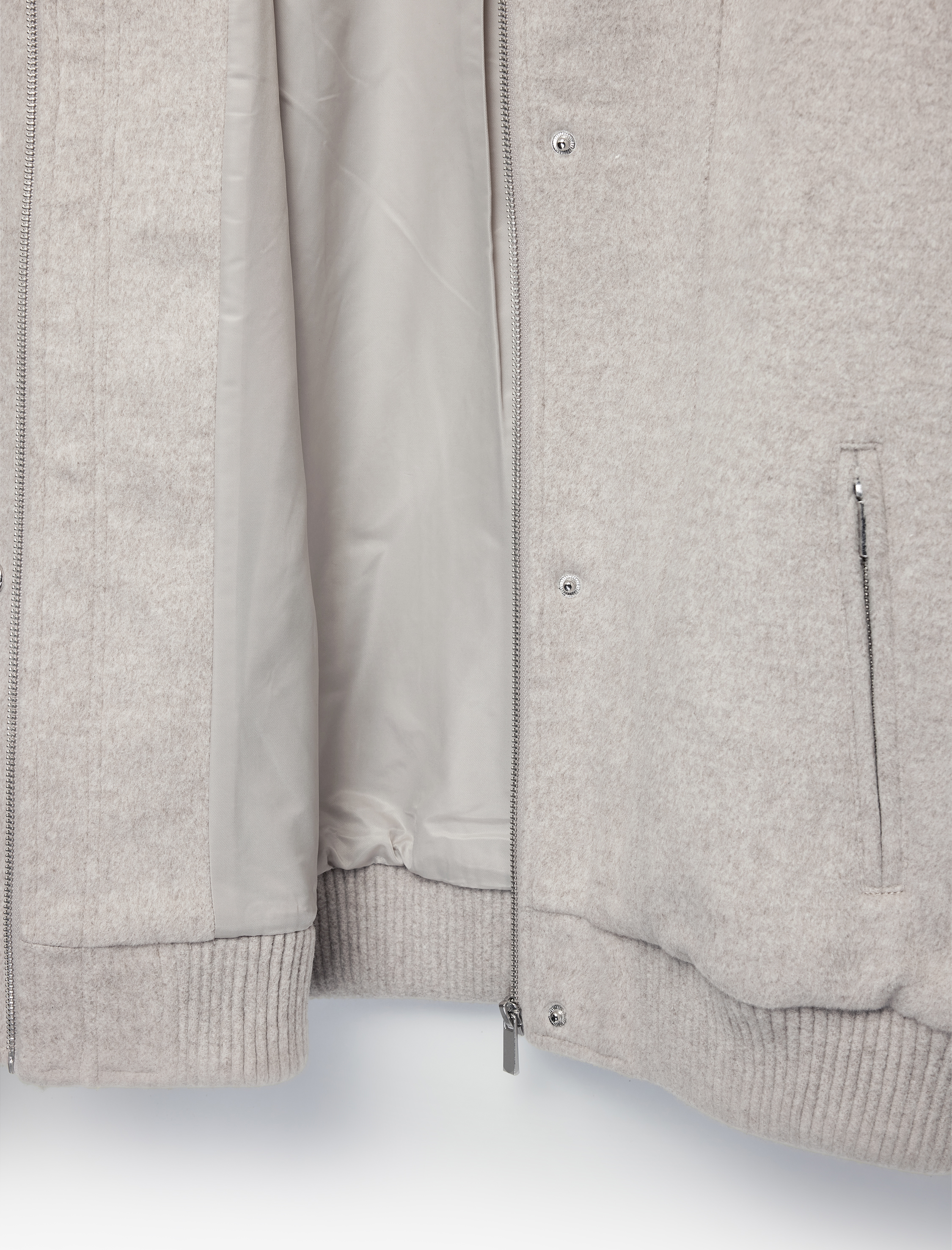   Fermuarlı Cepli Dik Yaka Uzun Kollu Oversize Kaşe Bomber Mont