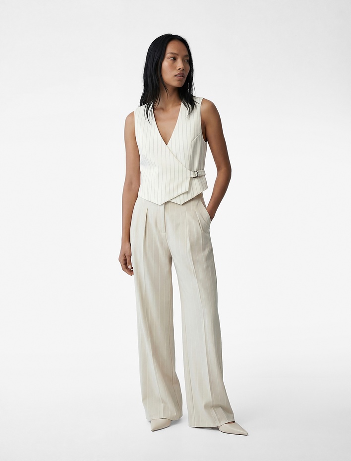  Kruvaze Yaka Kolsuz Metal Aksesuarlı Blazer Yelek