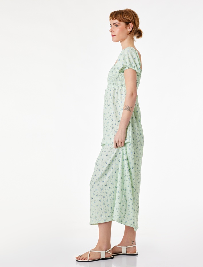  Kare Yaka Kısa Balon Kollu Uzun Çiçekli Elbise