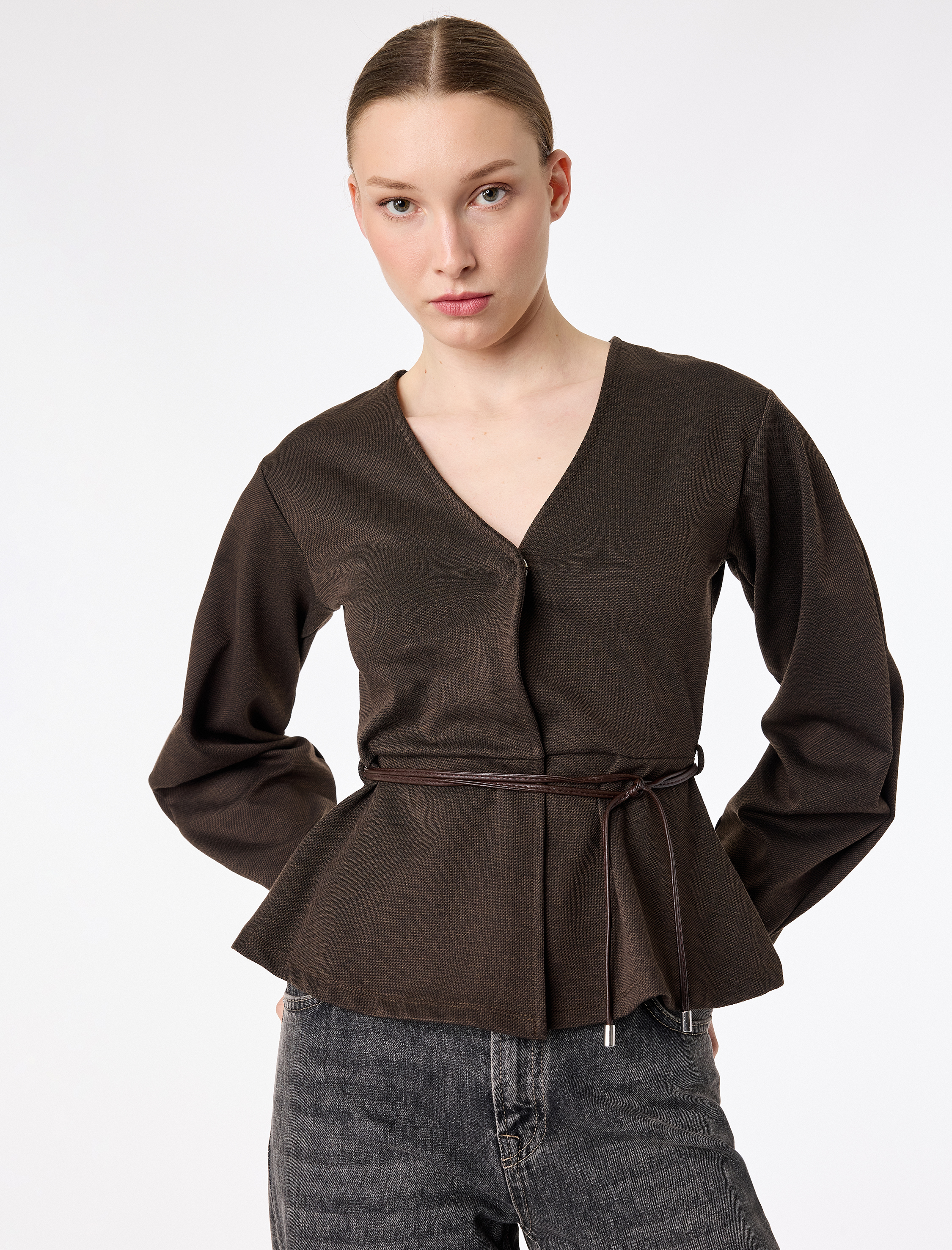   Slim Fit Uzun Kollu Peplum Kesim Kemerli Hırka