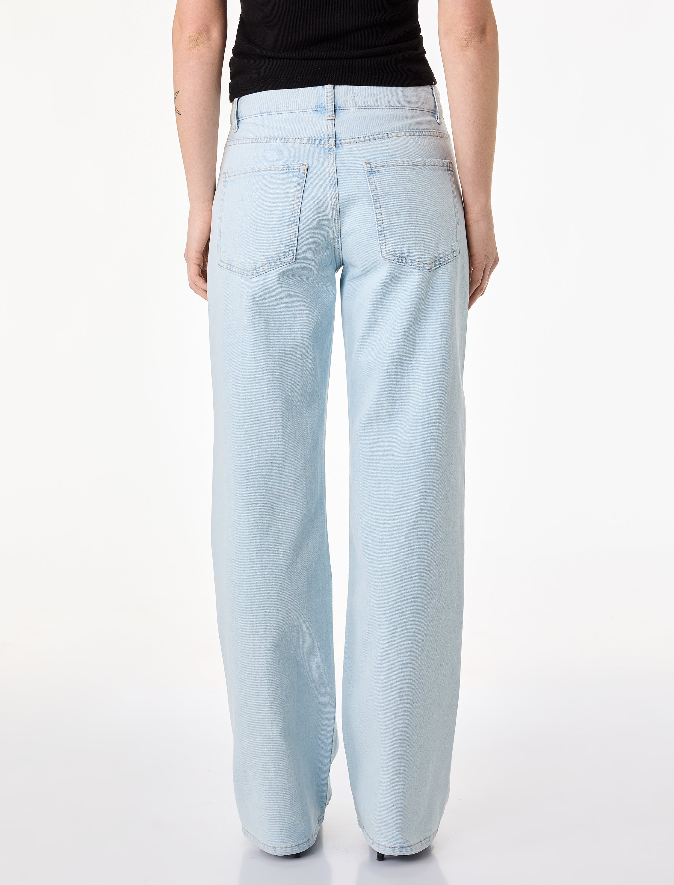   Uzun Düz Paça Normal Bel Cepli Düğmeli Taşlı Denim Pantolon - Longer Straight Fit Jean