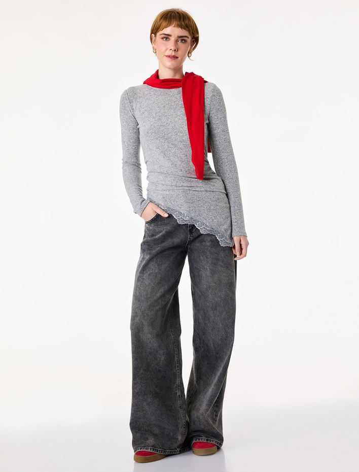  Slim Fit Uzun Kollu Viskon Karışımlı Dantel Detaylı Asimetrik Tişört