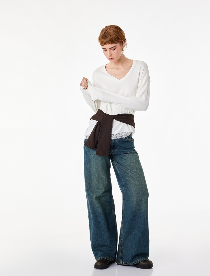  Modal Karışımlı Dantel Detaylı V Yaka Uzun Kollu Asimetrik Tişört