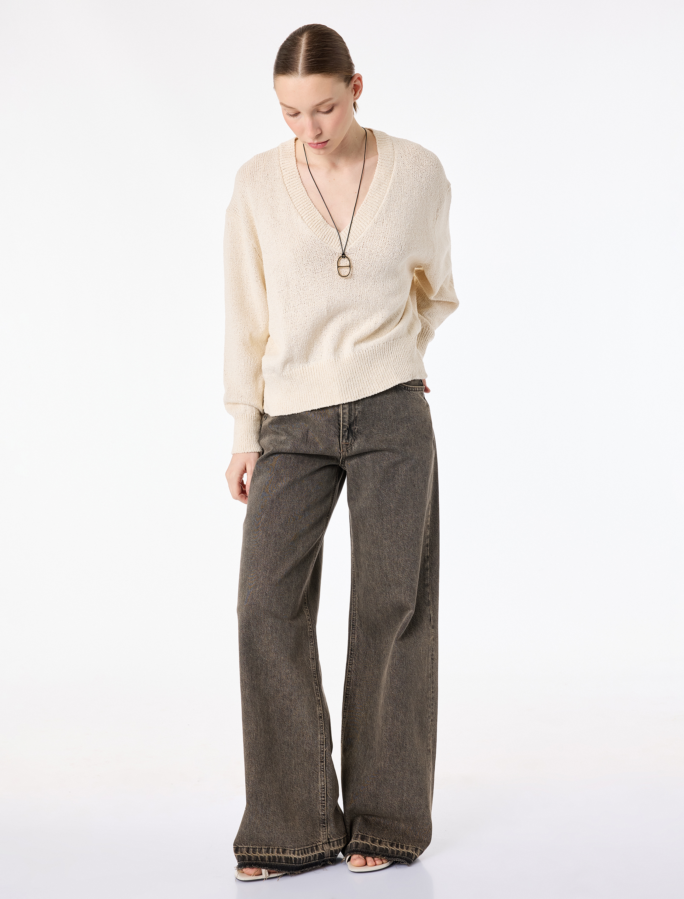   Pamuklu Uzun Kollu V Yaka Triko Kazak