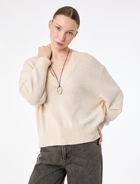 Pamuklu Uzun Kollu V Yaka Triko Kazak