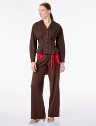 Pamuklu Uzun Kollu Düğmeli V Yaka Gömlek