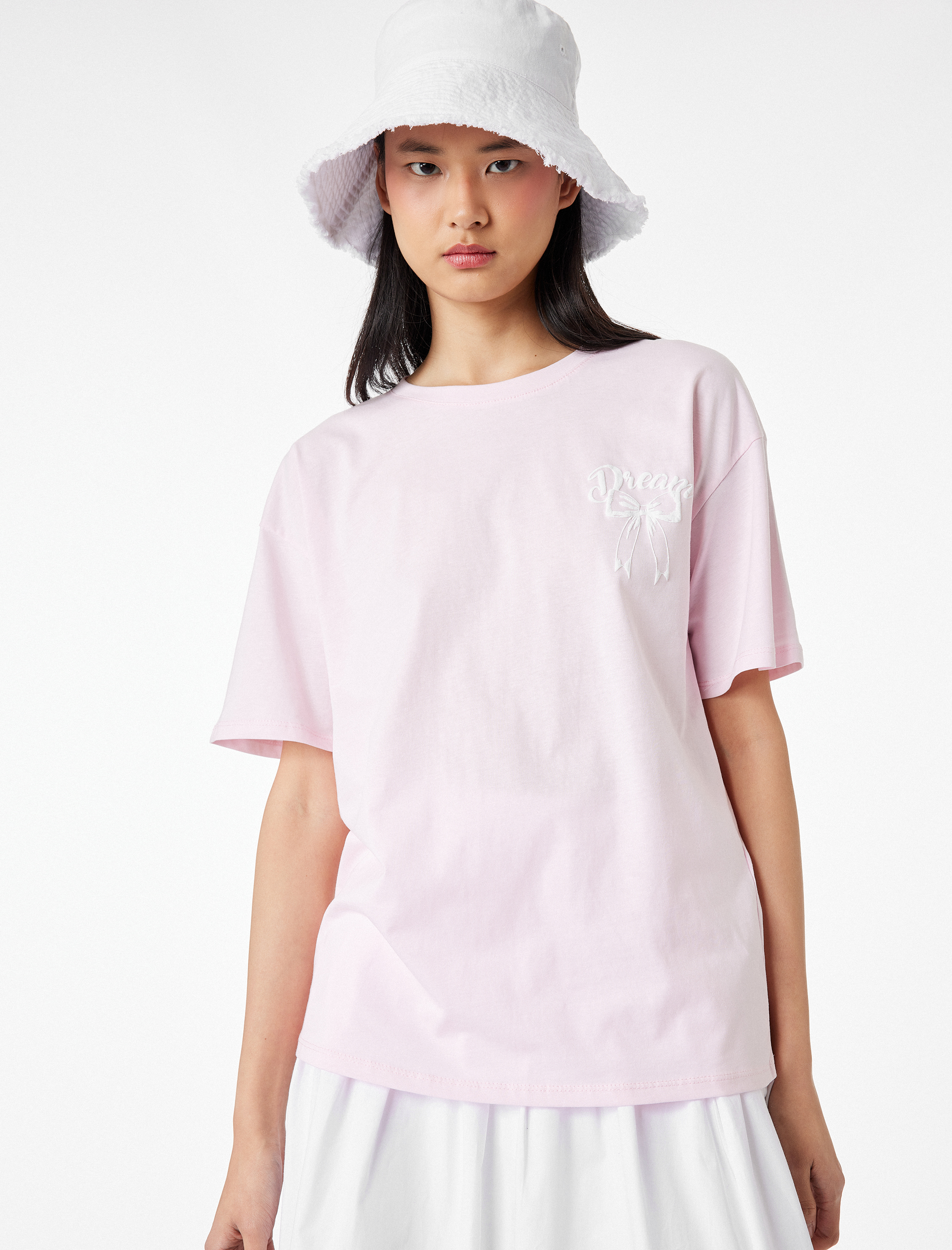   Rahat Kalıp Kısa Kollu Bisiklet Yaka Pamuklu Arkası Baskılı Tişört