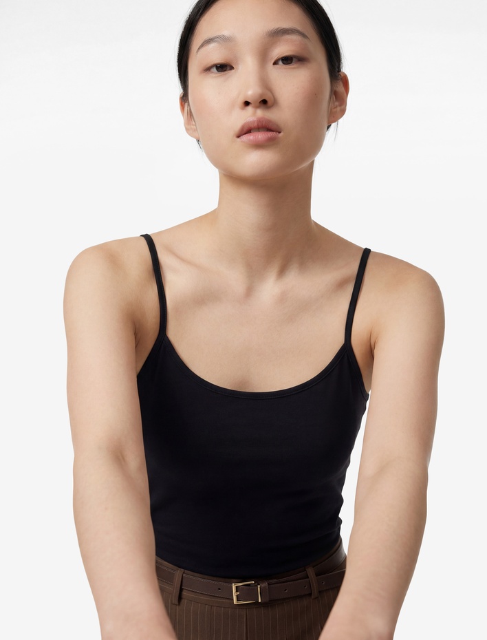  U Yaka Kolsuz Slim Fit Basic Atlet