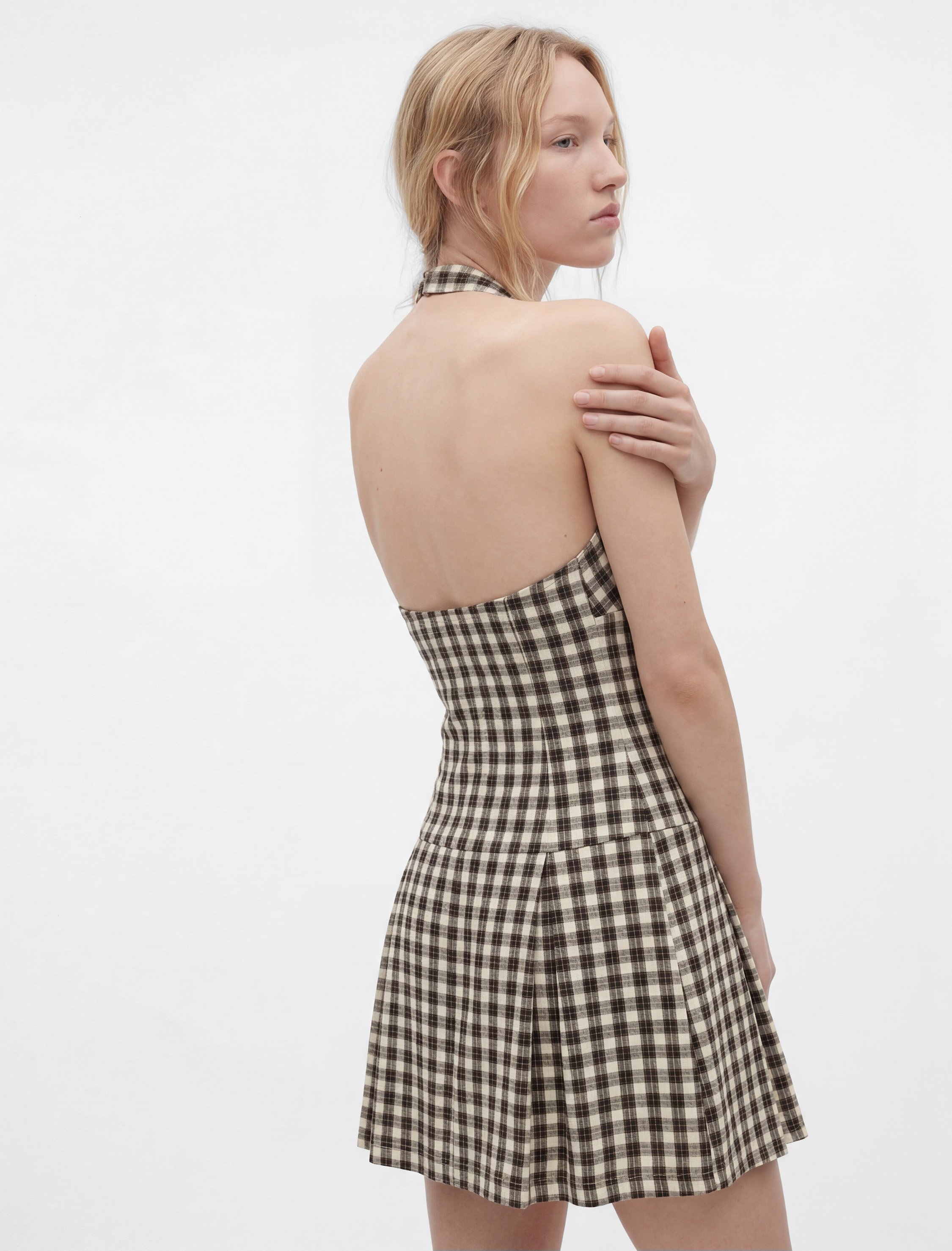   Kolsuz Pileli Mini Ekoseli Halter Yaka Elbise